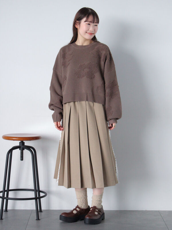 セール】 ◎ショート丈花柄ニット（グレー/ピンク/モカ/キナリ