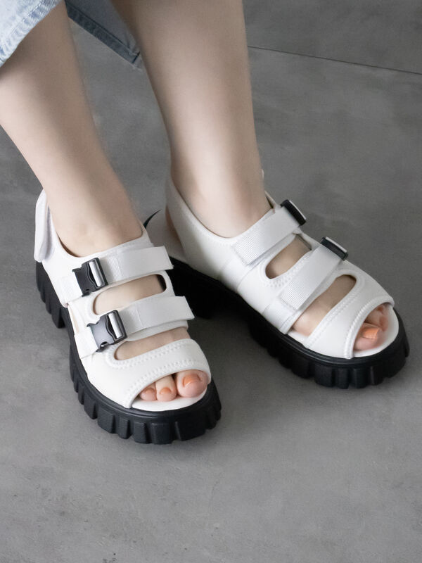 セール】 スポーツサンダル（オフホワイト/グレー/ブラック/シューズ