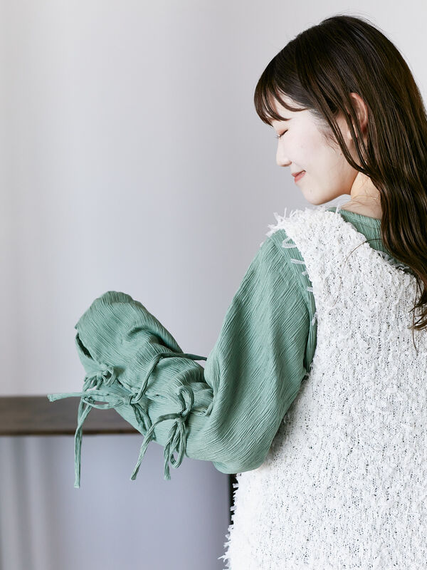 セール】 チュールヤーンニットベスト（オフホワイト/グレー/グリーン