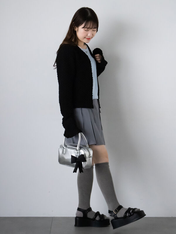 pekopoko チャコールグレーXS セール】 ポコポコクルーネックカーディガン（ブラック/サックスブルー