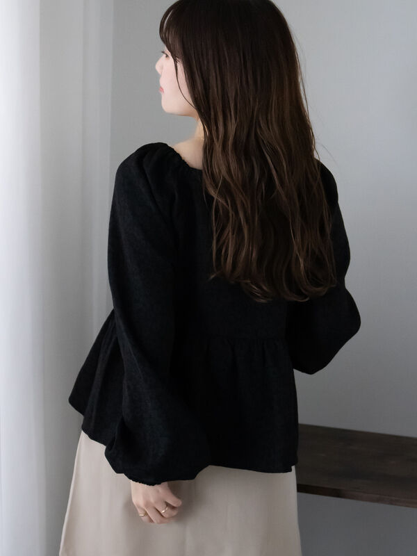 セール】 スクエアネックブラウス（オフホワイト/ブラック/サックス