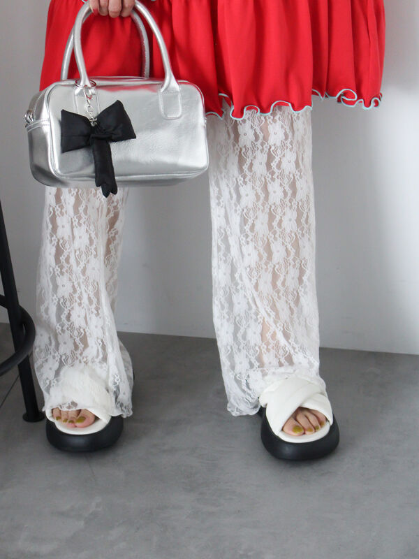 セール】 クロスボリュームサンダル（オフホワイト/ブラック