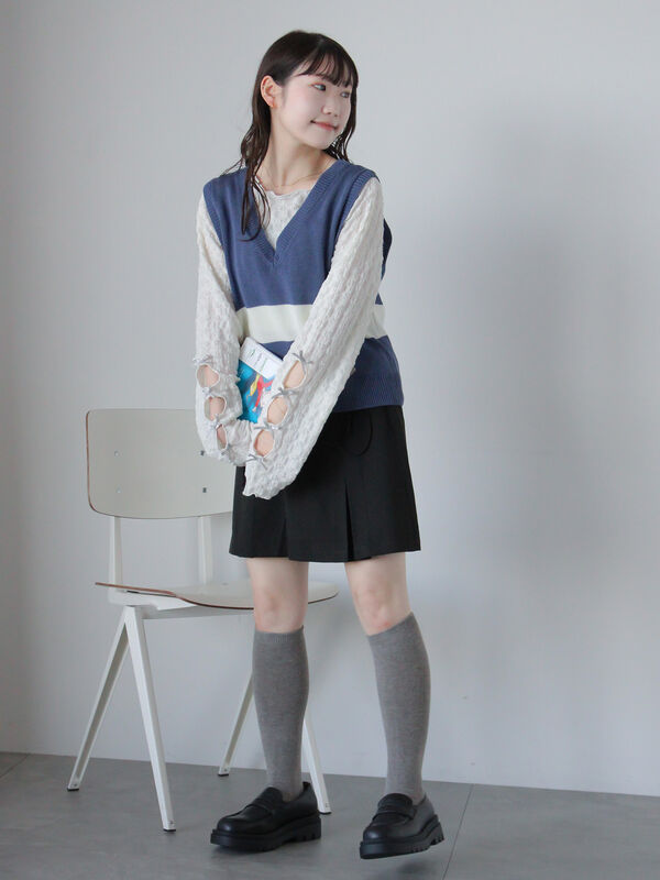 セール】 配色ラインニットベスト（オフホワイト/グレー/ブルー