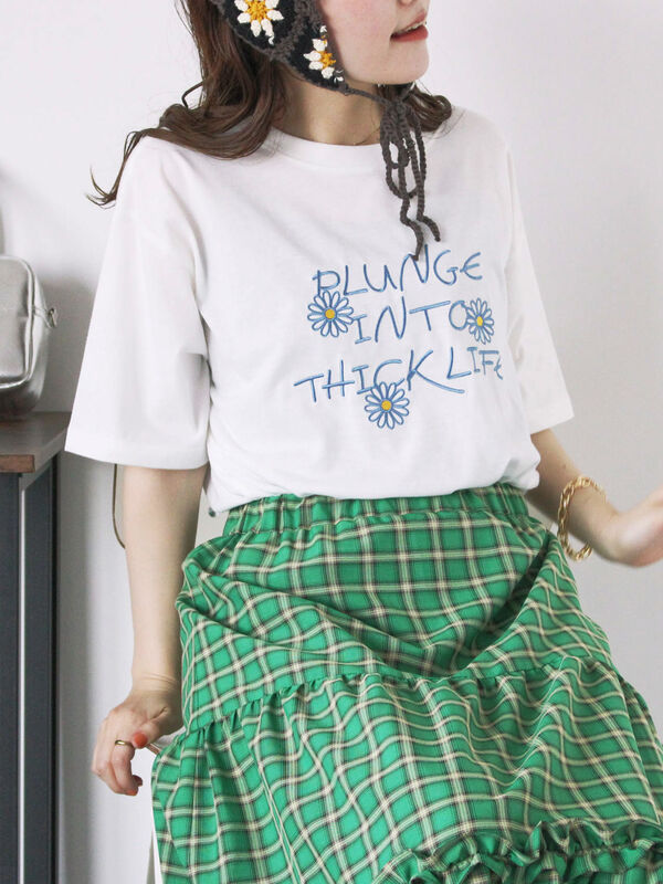 花ロゴ刺繍Tシャツ（オフホワイト）｜ehka sopo（エヘカソポ）通販