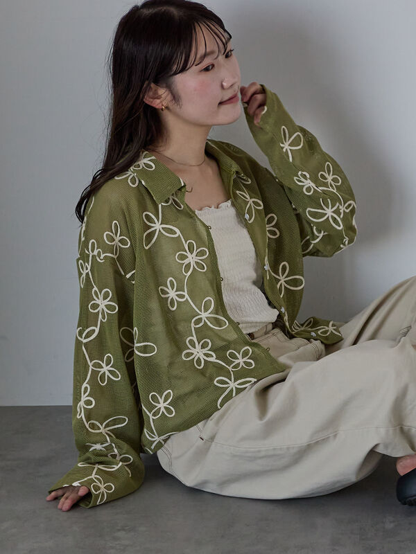 Rozen Kavalier / 刺しゅう入りイレヘムカーディガン  ベージュ Y-25-04-28-063-OO-TO-SZ-ZT202 ヘムメロウスリットカーディガン