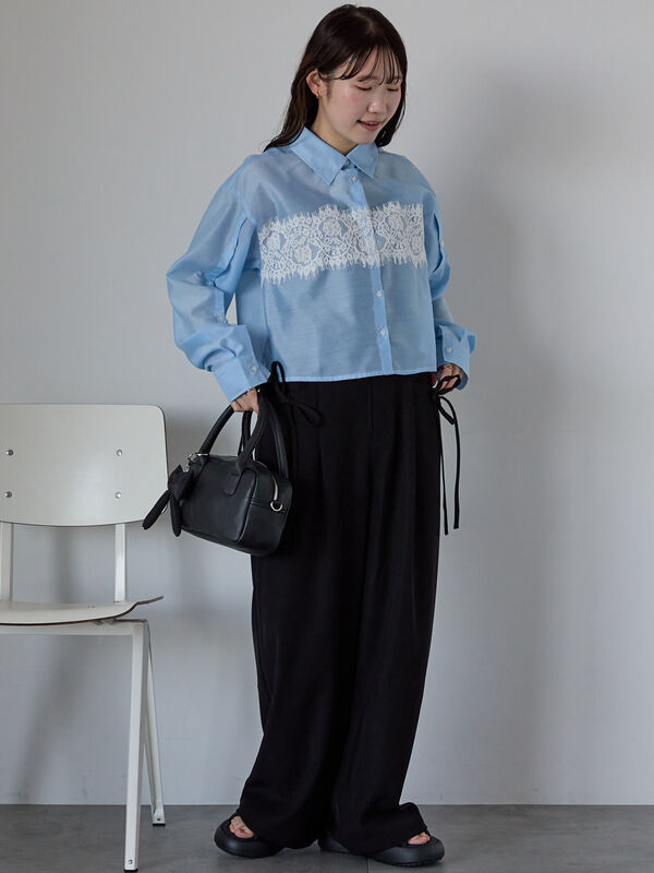 新品⭐︎エポカ　トリアセクロス　デザインブラウス　ネイビー　レース　40 新品⭐︎エポカ トリアセクロス デザインブラウス ネイビー