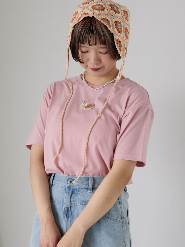 セール】 わんこ刺繍Tシャツ（オフホワイト/ピンク/グリーン/トップス
