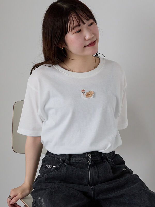 セール】 わんこ刺繍Tシャツ（オフホワイト/ピンク/グリーン/トップス