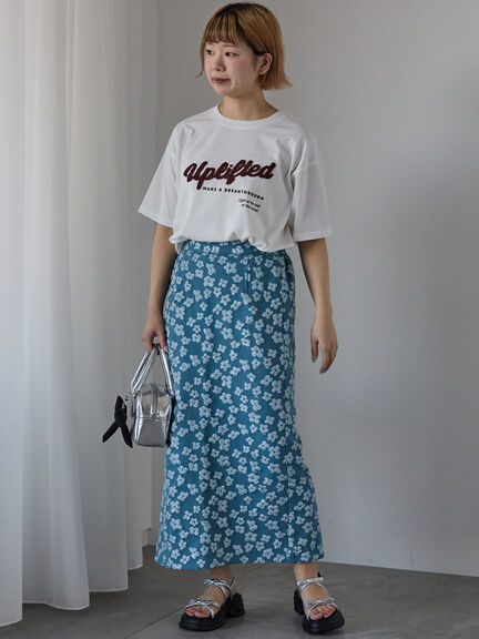 サガラ刺繍Tシャツ（オフホワイト/チャコールグレー/オレンジ）｜ehka sopo（エヘカソポ）通販