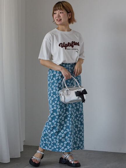 サガラ刺繍Tシャツ（オフホワイト/チャコールグレー/オレンジ）｜ehka sopo（エヘカソポ）通販