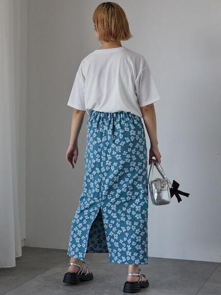 サガラ刺繍Tシャツ（オフホワイト/チャコールグレー/オレンジ）｜ehka sopo（エヘカソポ）通販