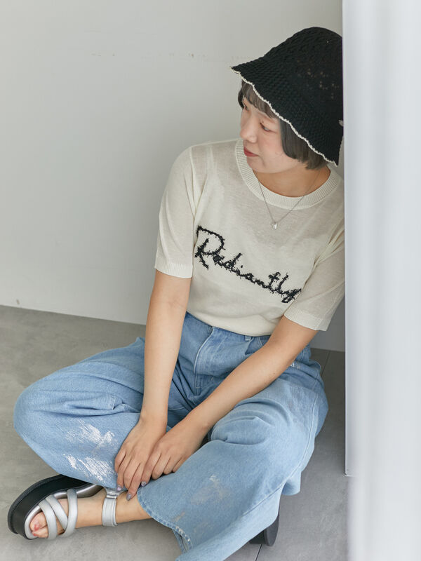 セール】 ロゴ刺繍半袖ニット（ブラック/サックスブルー/キナリ