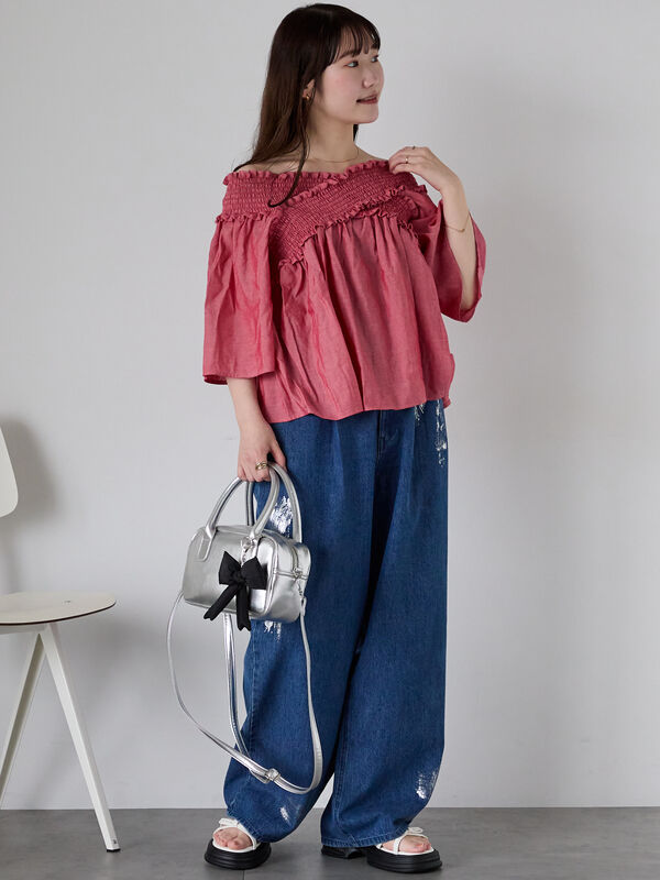 セール】 ◎シャーリングブラウス（オフホワイト/レッド/ネイビー