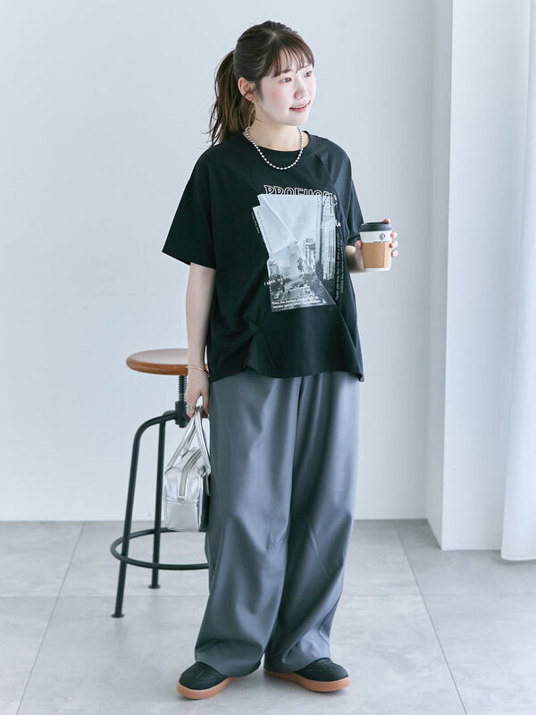 セール】 プリントタックTシャツ（オフホワイト/ブラック/ピンク