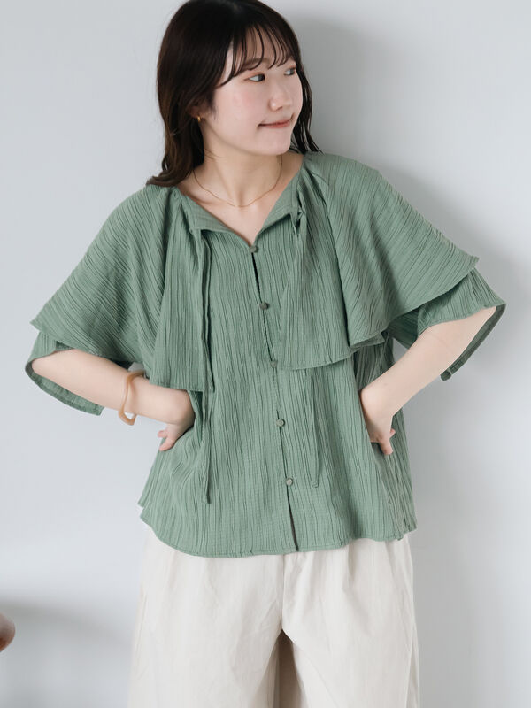 セール】 シワ加工ケープカラーブラウス（オフホワイト/ブラック