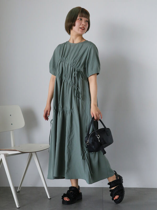 セール】 ドロスト切り替えワンピース（オフホワイト/ブラック