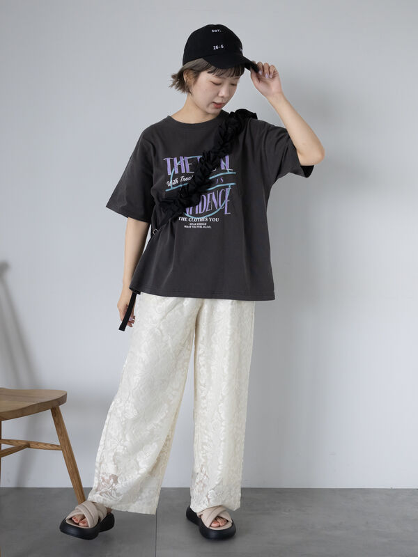 【関税込み】ロゴプリント オーバーサイズ T シャツ セール】 ロゴプリントオーバーサイズTシャツ（オフホワイト