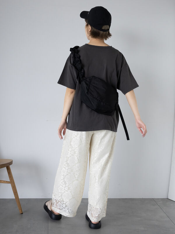 【関税込み】ロゴプリント オーバーサイズ T シャツ セール】 ロゴプリントオーバーサイズTシャツ（オフホワイト