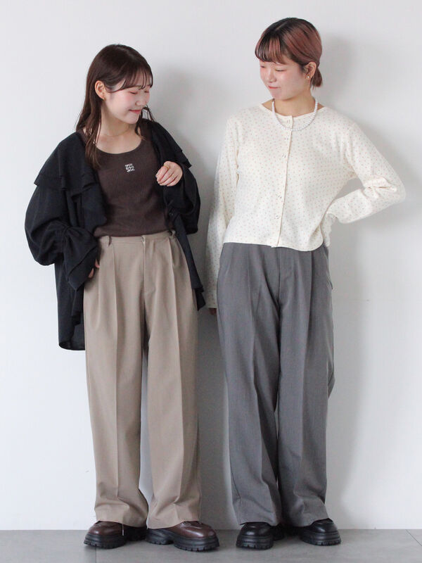 センタープレスツータックスラックス（グレー/ブラック/モカ