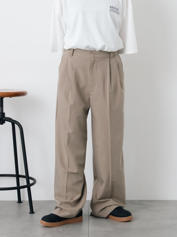Hinnnnnページ センタープレスツータックスラックス（グレー/ブラック/モカ