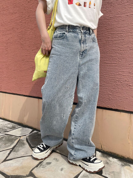 セール】 ◎リボン刺繍ストレートデニムパンツ（サックスブルー
