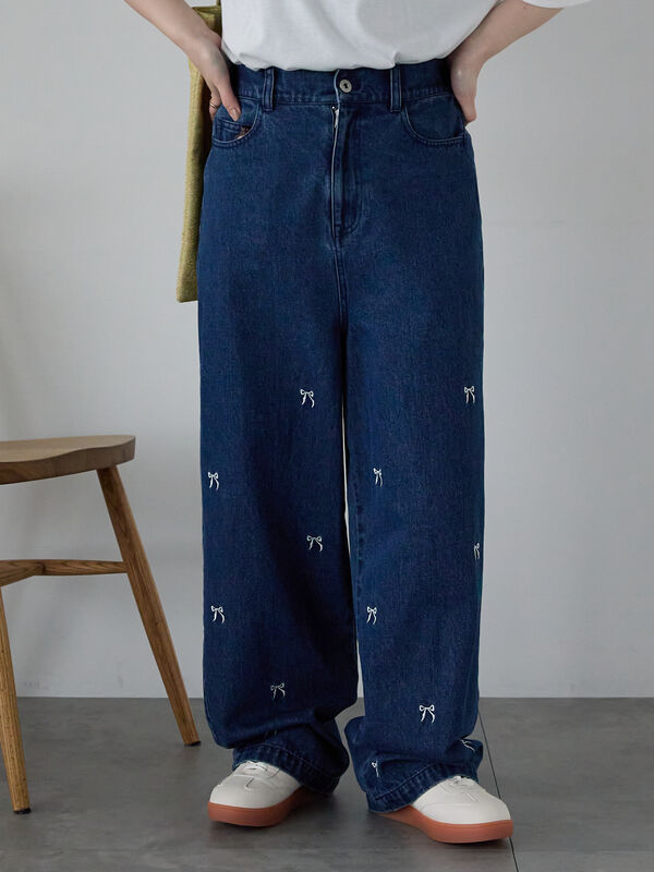 セール】 ◎リボン刺繍ストレートデニムパンツ（サックスブルー/ブルー