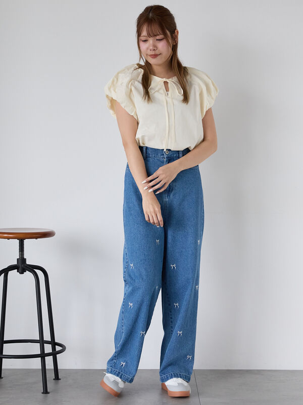 セール】 ◎リボン刺繍ストレートデニムパンツ（サックスブルー/ブルー