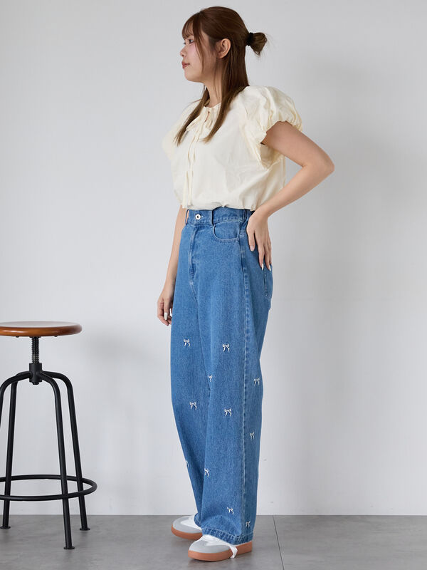 セール】 ◎リボン刺繍ストレートデニムパンツ（サックスブルー/ブルー