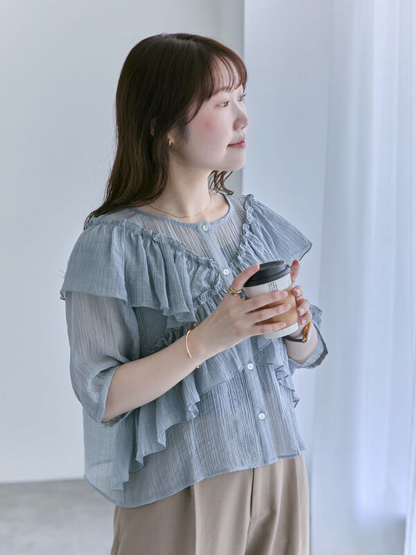 完売品　24SS イエナ シアープリーツブラウス　立体フリル　ジャカード　黒　F セール】 シアーフリルブラウス（グレー/ブラック/ピンク/キナリ