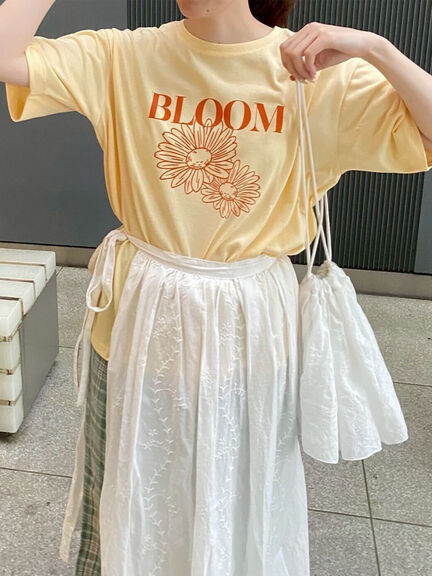 花モチーフTシャツ（オフホワイト/イエロー/ネイビー）｜ehka sopo（エヘカソポ）通販