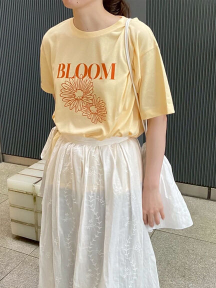 花モチーフTシャツ（オフホワイト/イエロー/ネイビー）｜ehka sopo（エヘカソポ）通販