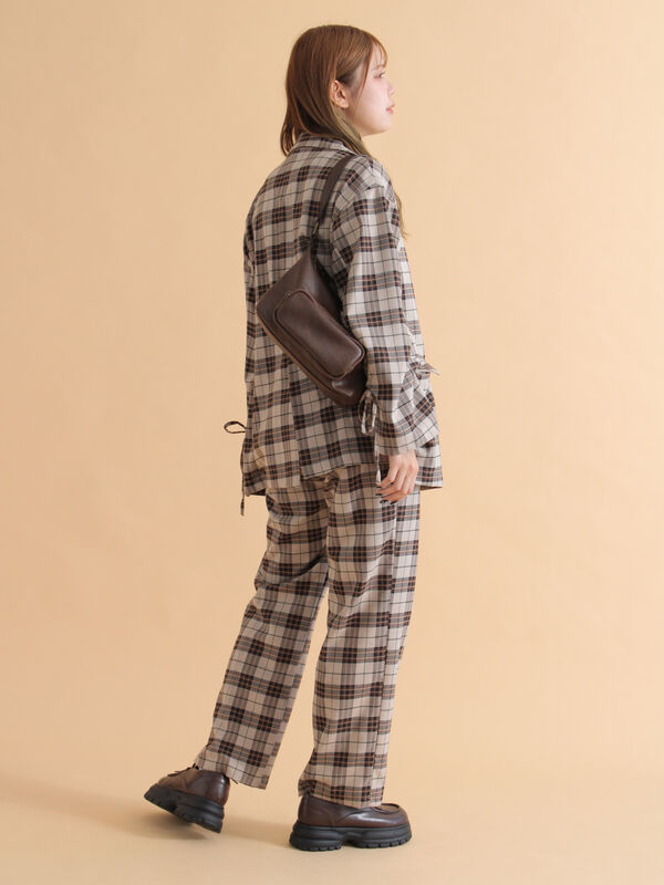 セール】 センタープレスストレートスラックス（グレー