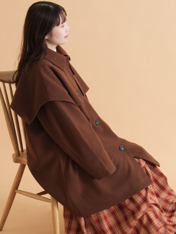 ブラウン ケープコート ボタン付き　イエナ ブラウン ケープコート ボタン付きイエナ