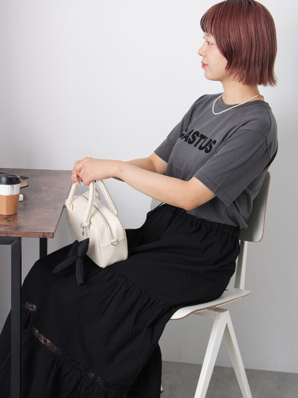 カデュネ　新品正規品　フロッキーロゴT-shirt　Tシャツ　ベージュ 01_001.jpg