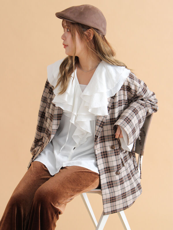 セール】 ラッフル襟ブラウス（オフホワイト/ブラック/ブルー/トップス