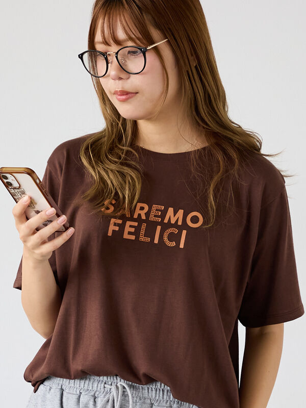 セール】 ホットフィットロゴTシャツ（オフホワイト/グレー