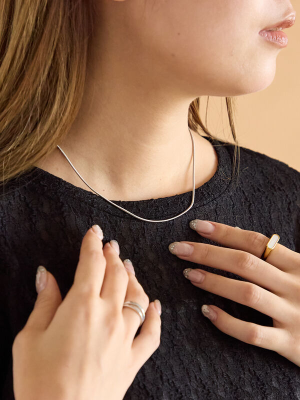 セール】 スネークチェーンネックレス（シルバー/アクセサリー