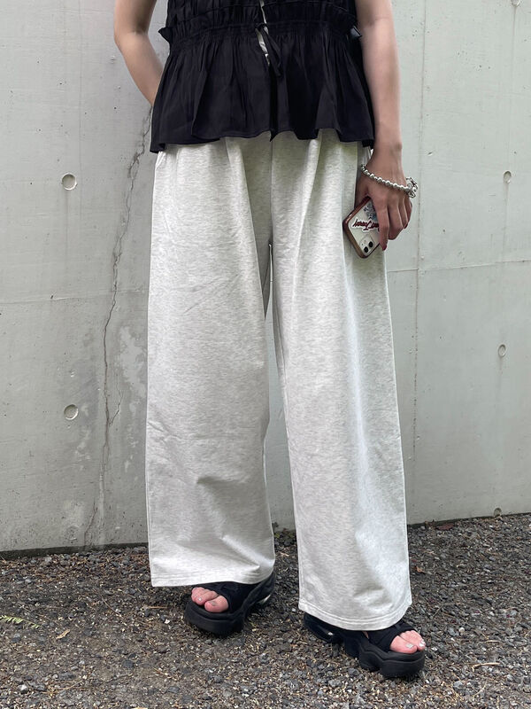 セール】 カットタックパンツ（オフホワイト/グレー/ブラック/ボトムス