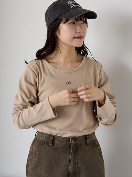 ワンポイント刺繍クルーネックカットソー（オフホワイト/グレー/ブラック/ベージュ）｜ehka sopo（エヘカソポ）通販