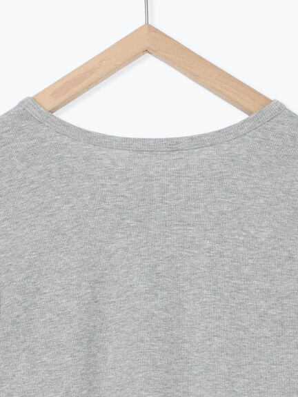 ワンポイント刺繍クルーネックカットソー（オフホワイト/グレー/ブラック/ベージュ）｜ehka sopo（エヘカソポ）通販