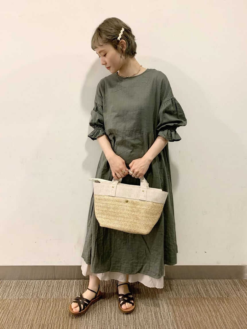 セール バックレースワンピース チャコールグレー ベージュ グリーン ワンピース Samansa Mos2 Blue サマンサモスモス ブルー 公式通販