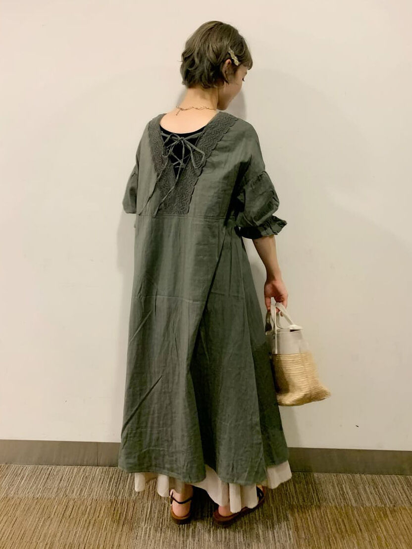 セール バックレースワンピース チャコールグレー ベージュ グリーン ワンピース Samansa Mos2 Blue サマンサモスモス ブルー 公式通販