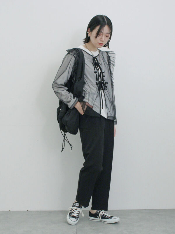 【m.】CHIGNON チュールフリルプルオーバー CHIGNON チュールフリルプルオーバー