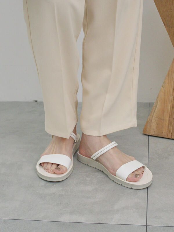 セール】 【ふっくらクッション】2wayフラットサンダル（オフホワイト