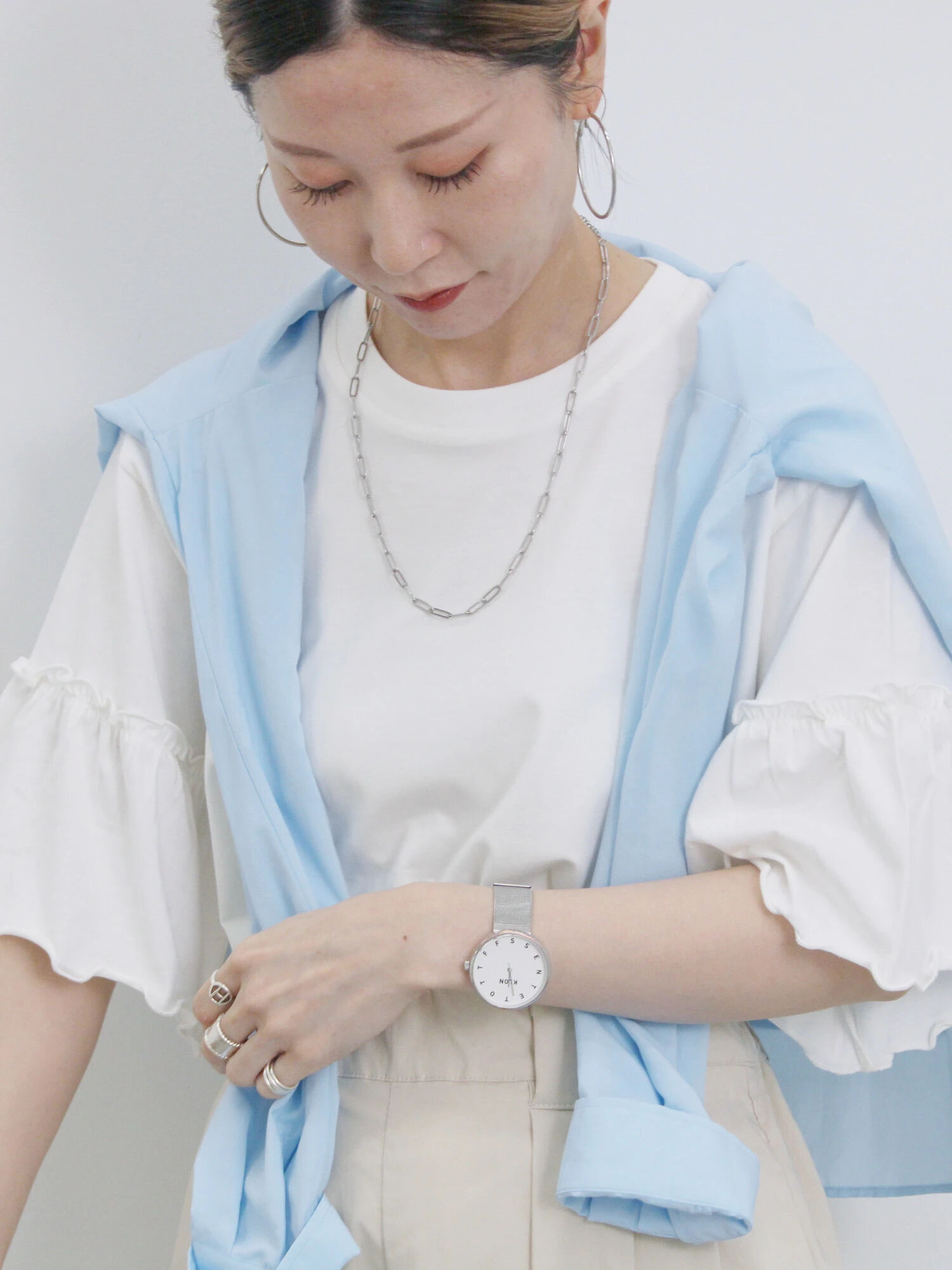 期間限定】 フリルスリーブTシャツ（オフホワイト