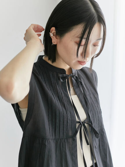 【Made in India】リボンベスト（オフホワイト/ブラック/ネイビー）｜Samansa Mos2 blue（サマンサモスモス ブルー）通販
