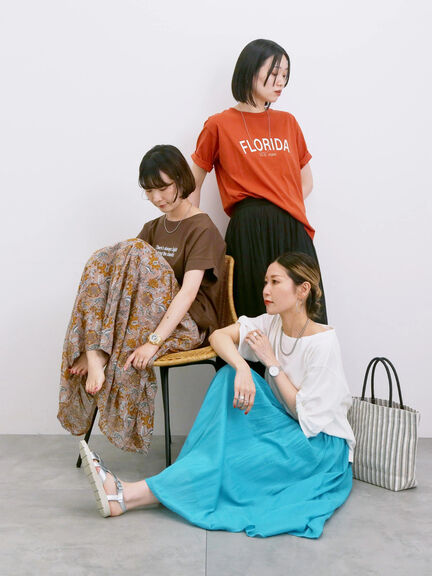 ロゴプリントTシャツ（オフホワイト/ブラック/オレンジ/ブラウン/ブルー）｜Samansa Mos2 blue（サマンサモスモス ブルー）通販