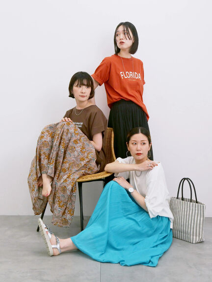 ロゴプリントTシャツ（オフホワイト/ブラック/オレンジ/ブラウン/ブルー）｜Samansa Mos2 blue（サマンサモスモス ブルー）通販