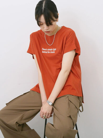 ロゴ刺繍フレンチスリーブTシャツ（オフホワイト/ブラック/オレンジ/ブラウン/ブルー）｜Samansa Mos2 blue（サマンサモスモス ブルー）通販
