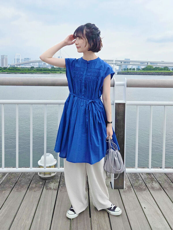 【Made in India】シャーリングノースリーブチュニック（オフホワイト/チャコールグレー/ブルー）｜Samansa Mos2 blue（サマンサモスモス ブルー）通販